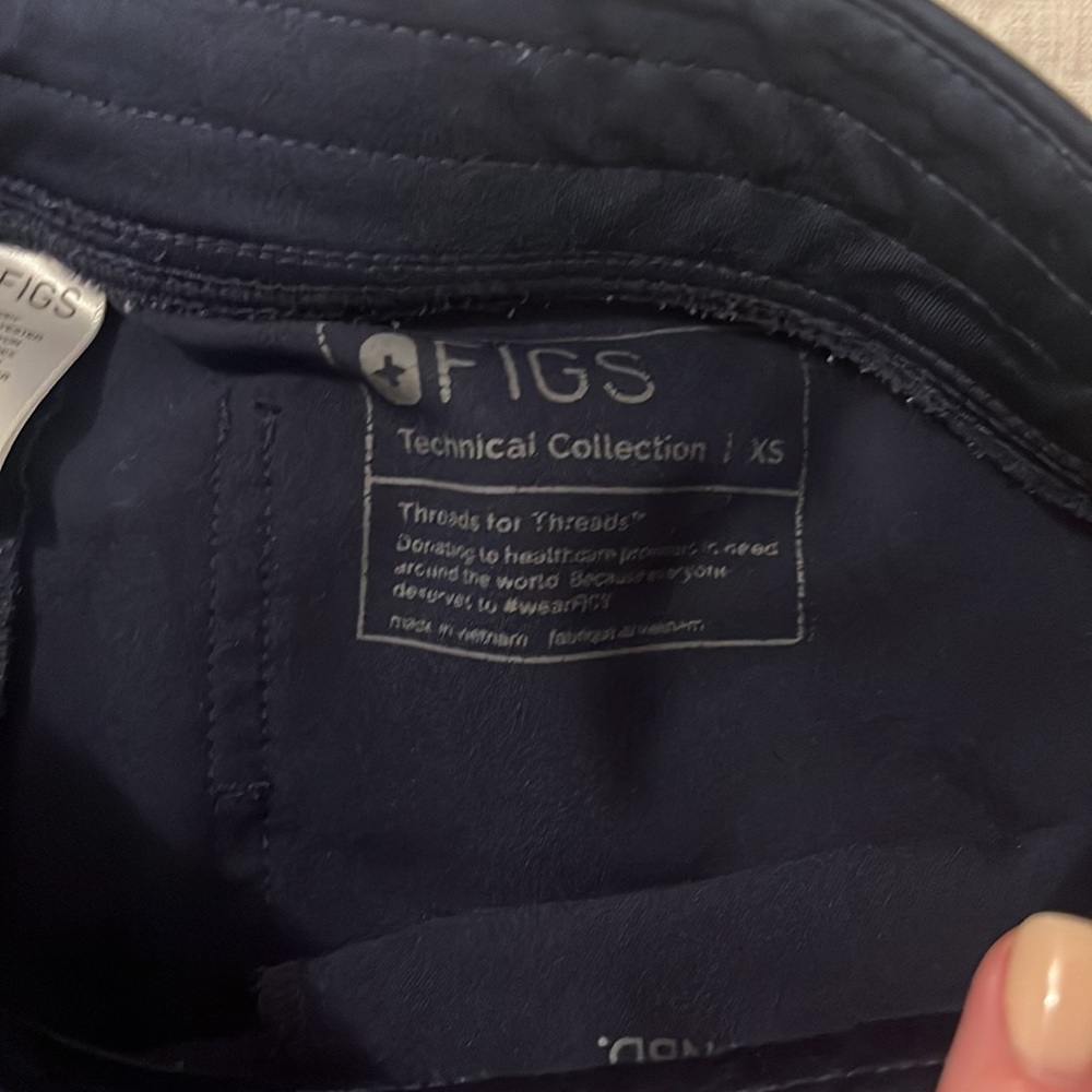 Figs Navy XS regular rise Zamora joggers - Picture 2 of 6